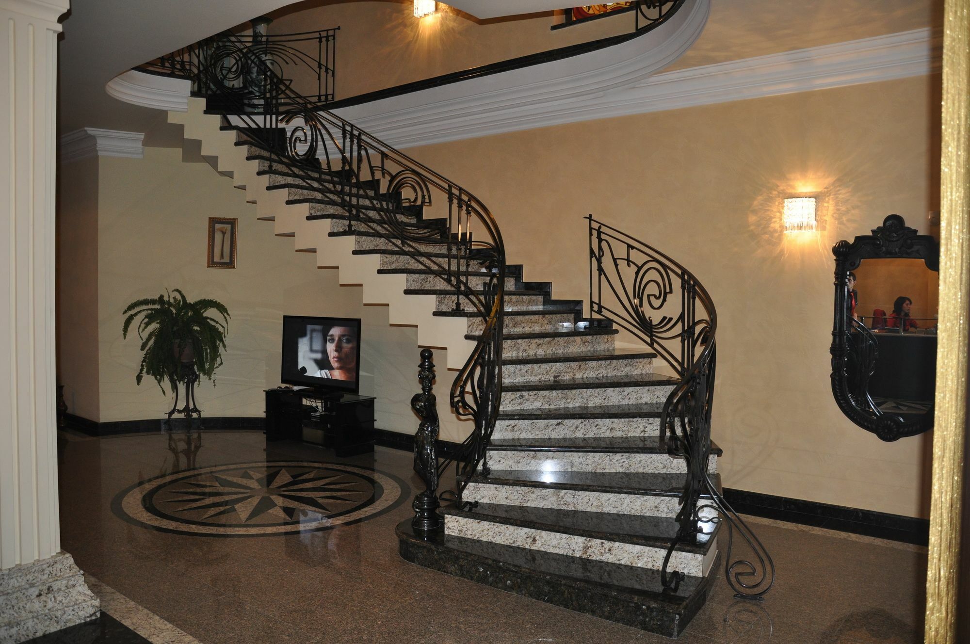 Hotel Amber Batumi Bagian luar foto